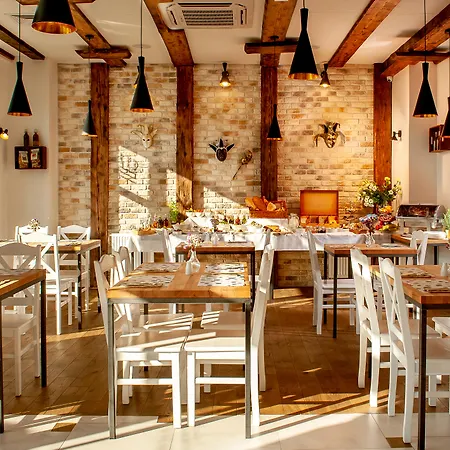 Hotel Plaza Boutique 4*