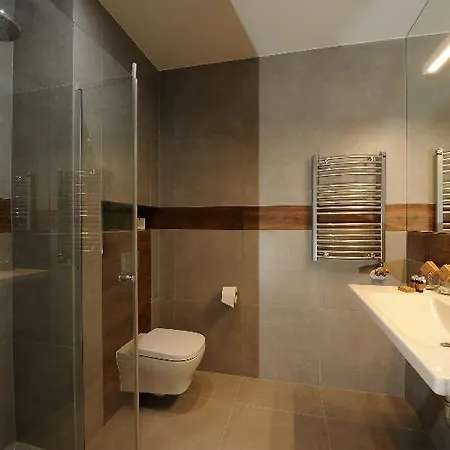 Hotel Plaza Self Check-in Cracovia