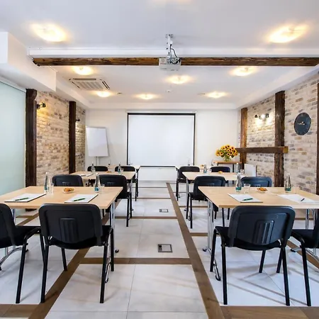 Plaza Boutique 4*