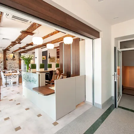 Hotel Plaza Boutique 4*