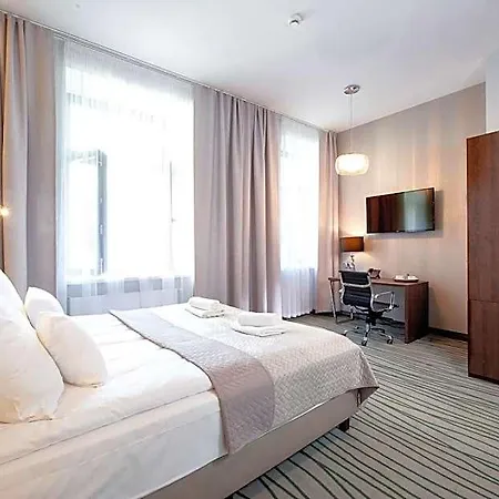 Plaza Self Check-in Otel Krakow