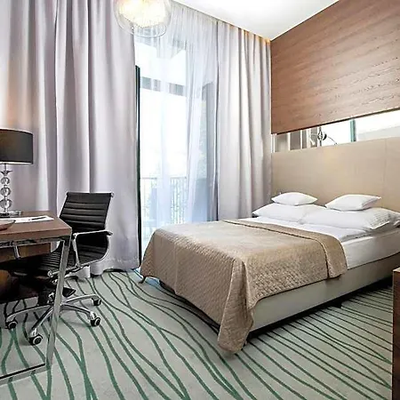Plaza Self Check-in Otel 4*