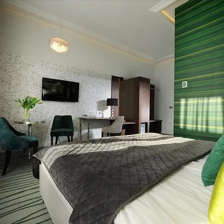 Plaza Boutique Hotel